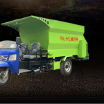 养牛喂羊用撒草车鸡鸭养殖投料机颗粒饲料撒料机5方撒料车