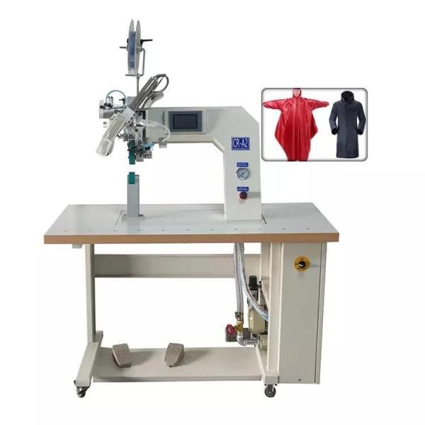 Máy dán seam sản xuất áo mưa