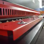 有客户需购两台“剪板机 QC12Y-4X2500液压摆式剪板机 数控剪板机 不锈钢剪板机”极速联系