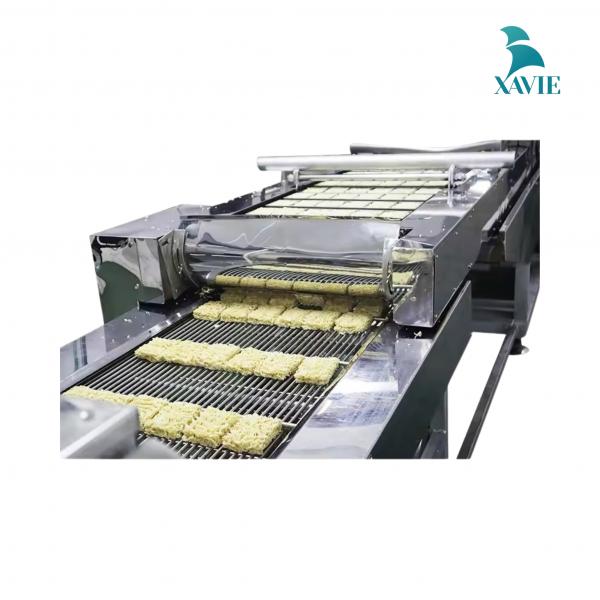 Máy làm mì ăn liền