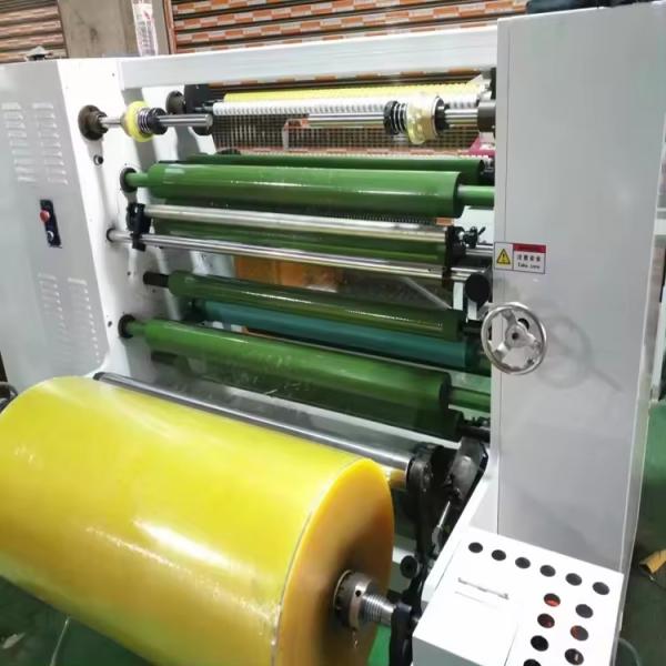 Máy sản xuất băng dính