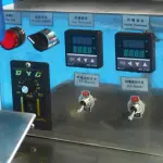 Máy chiết rót son môi