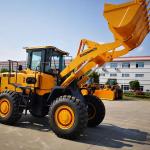 Máy xúc bánh lốp 937H